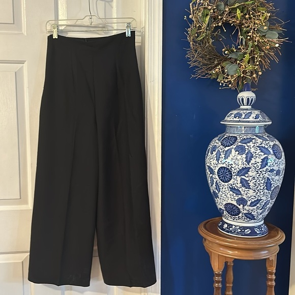 NWT Women’s Zara Black Pleated Front Wide Leg Slacks Size Small - Picture 5 of 8
